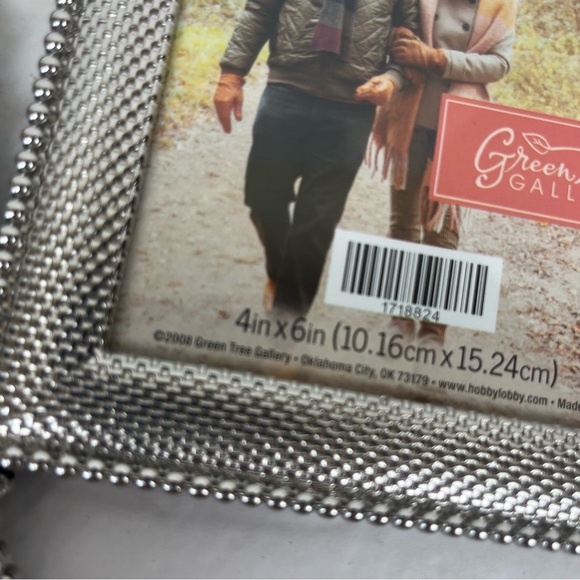 NWT-Pretty silver-tone easel backed-picture frames-pair(2) - Picture 4 of 10